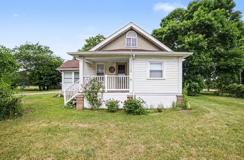 7123 Dixie Highway, Bridgeport MI 48722 photo 2