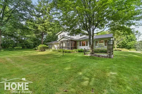 650 Riverbend Drive, Owosso MI 48867 photo 2
