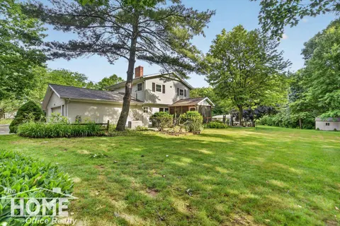 650 Riverbend Drive, Owosso MI 48867 photo 3