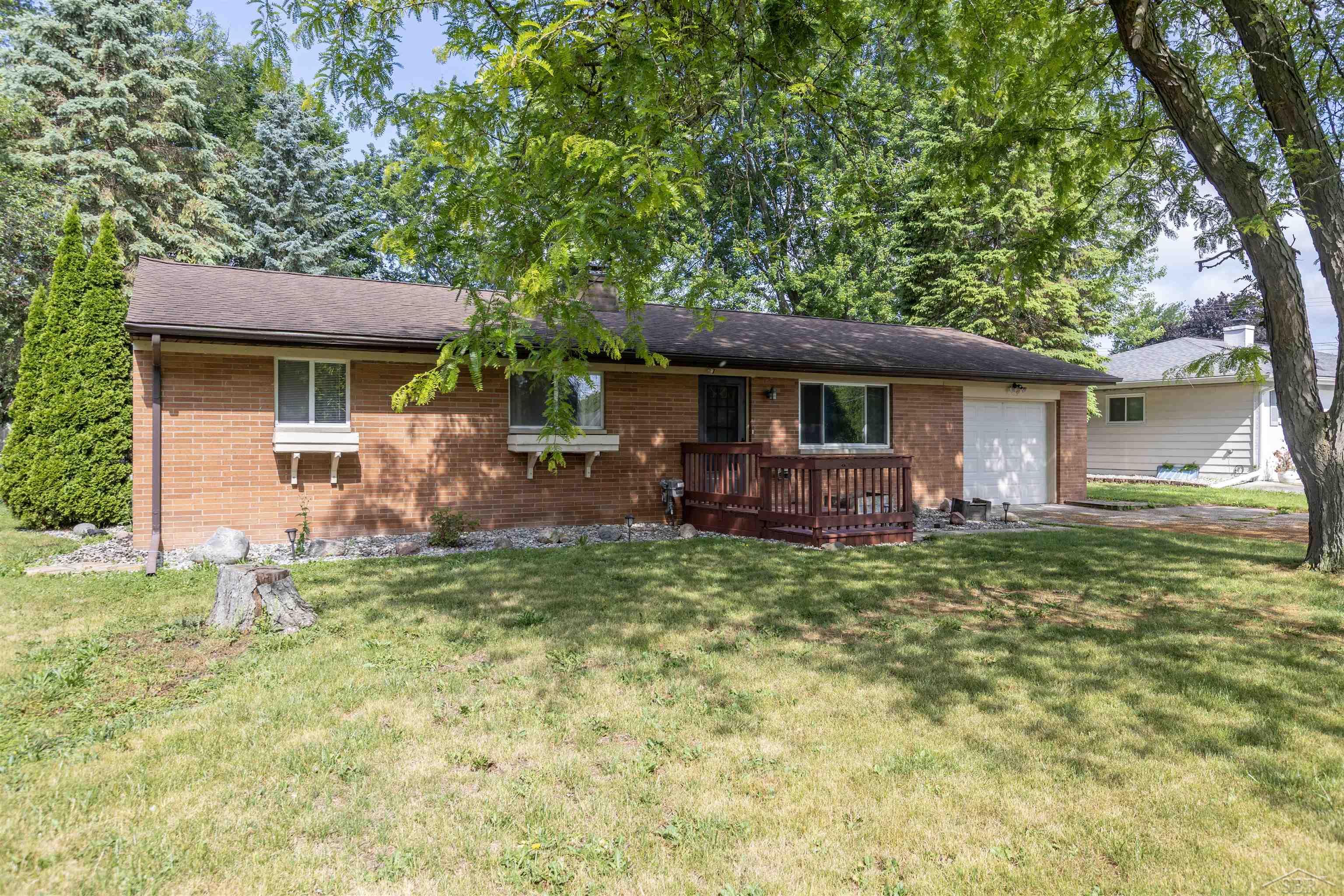2835 Clayburn Road, Saginaw MI 48603 photo 1