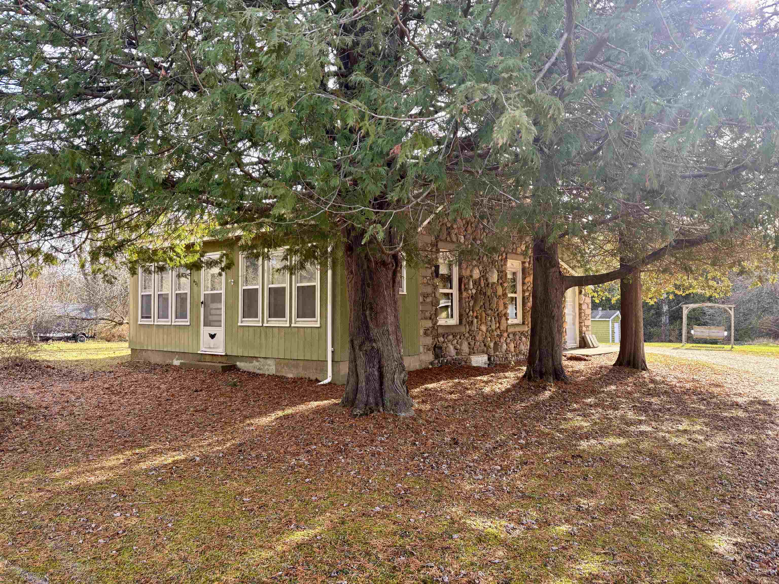 421 W Washington Road, Farwell MI 48622 photo 1