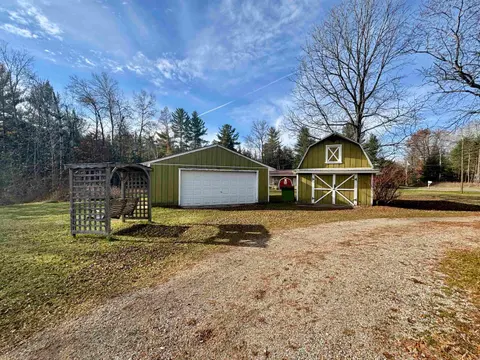 421 W Washington Road, Farwell MI 48622 photo 2