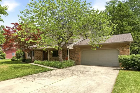 577 E Franconian Drive, Frankenmuth MI 48734 photo 2