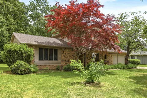 577 E Franconian Drive, Frankenmuth MI 48734 photo 3