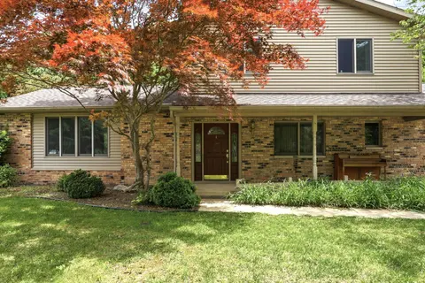 577 E Franconian Drive, Frankenmuth MI 48734 photo 5