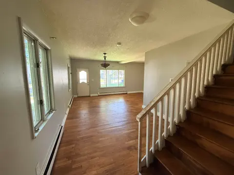 708 Woodside Lane, Bay City MI 48708 photo 4