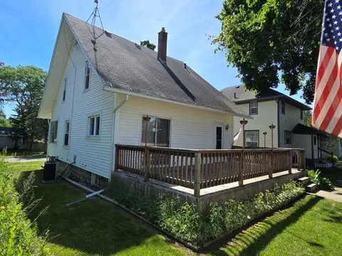 802 S Park Street, Owosso MI 48867 photo 3