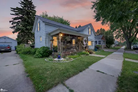 1409 Stanton Street, Bay City MI 48708-8659 photo 1