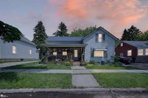 1409 Stanton Street, Bay City MI 48708-8659 photo 2