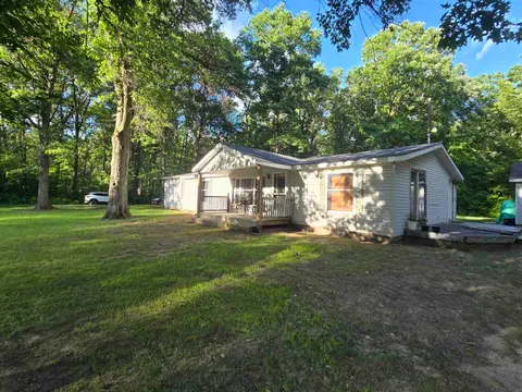 1867 S Five Mile Road, Midland MI 48640 photo 1