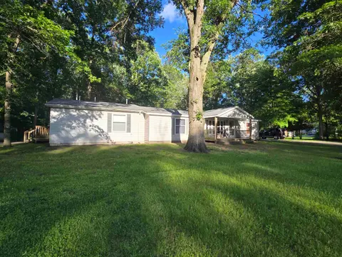 1867 S Five Mile Road, Midland MI 48640 photo 2
