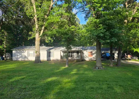 1867 S Five Mile Road, Midland MI 48640 photo 3
