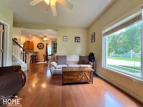 110 W Perry Street, Durand MI 48429 photo 5