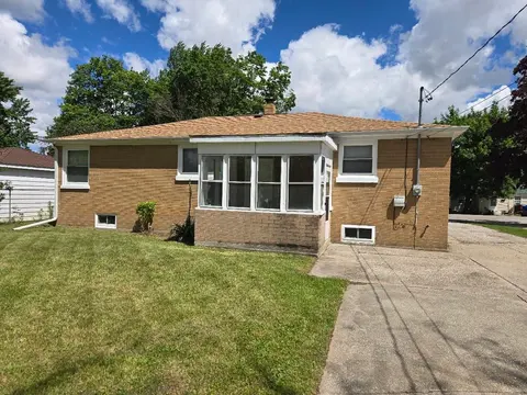 549 Pioneer Trail, Saginaw MI 48604 photo 3