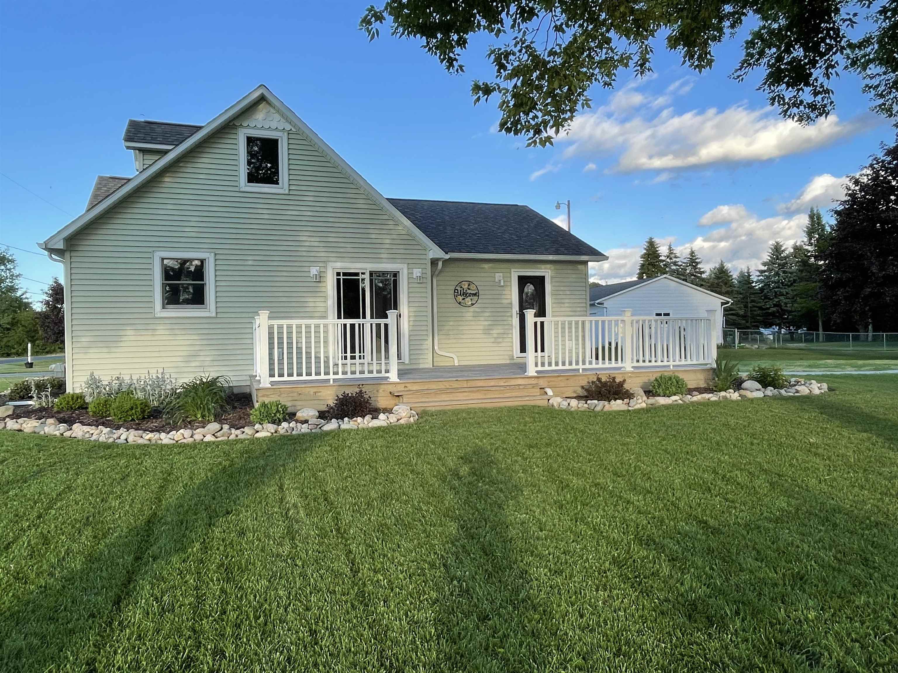 1285 W Nebobish Road, Essexville MI 48732 photo 1