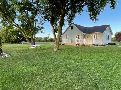 1285 W Nebobish Road, Essexville MI 48732 photo 5