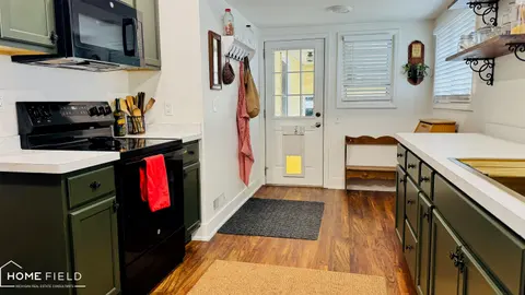 801 N Ball Street, Owosso MI 48867 photo 3