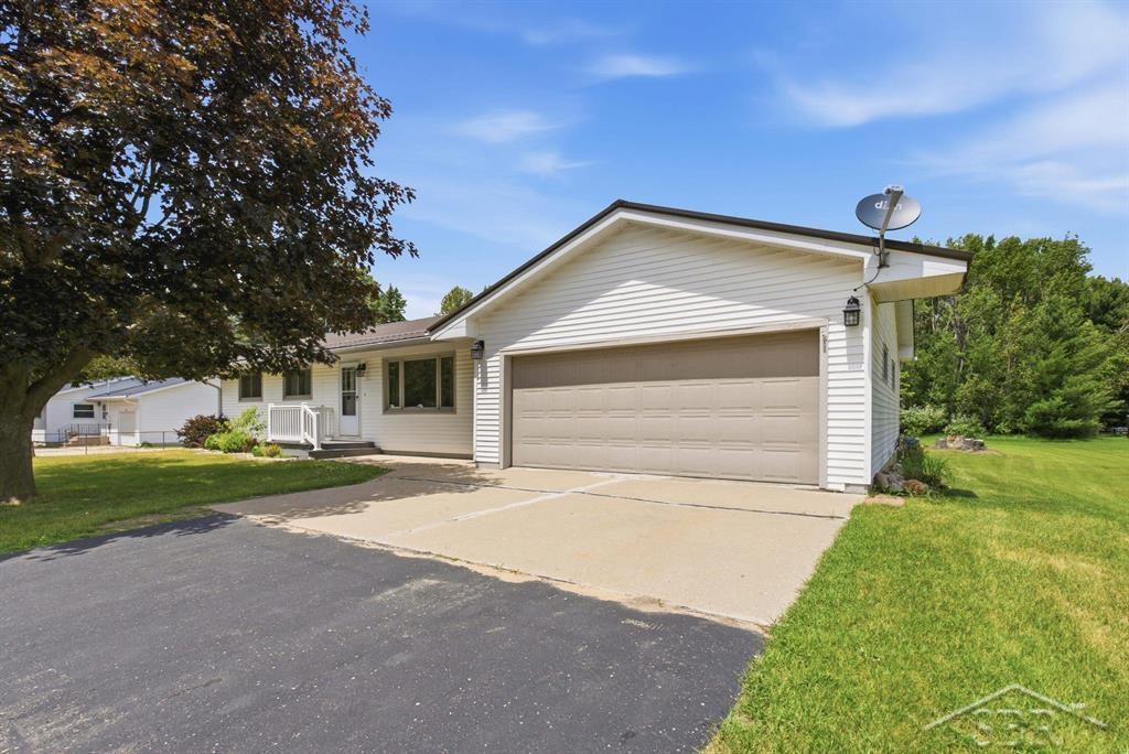 3448 Clendening Road, Gladwin MI 48624 photo 1