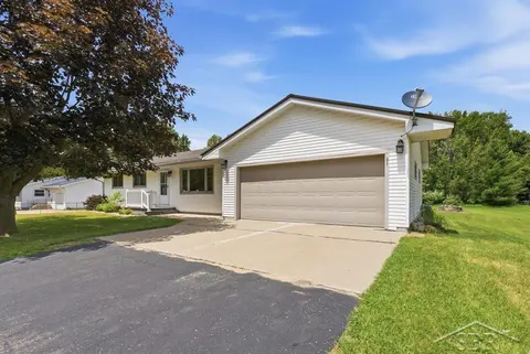 3448 Clendening Road, Gladwin MI 48624 photo 1