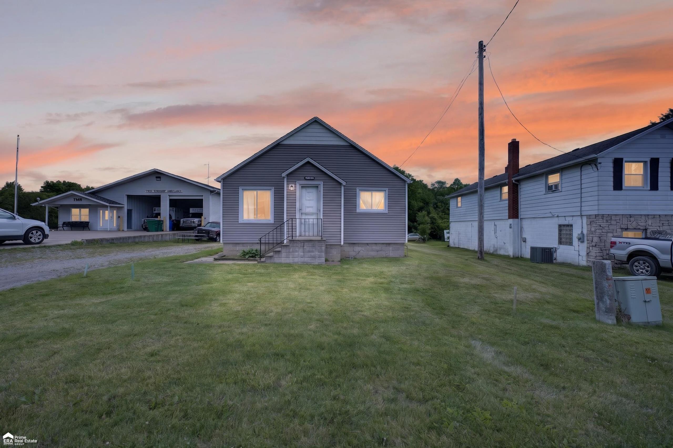 7514 S Saginaw Street, New Lothrop MI 48460-9698 photo 1
