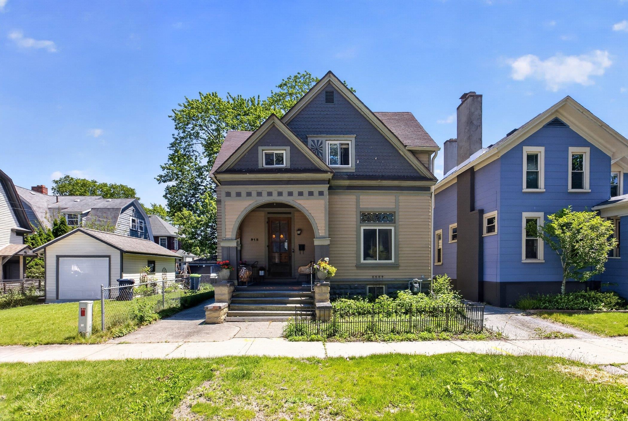 912 N Mclellan Street, Bay City MI 48708 photo 1