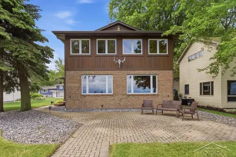277 Donohue Drive, Bay City MI 48706 photo 1