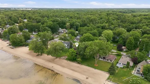 277 Donohue Drive, Bay City MI 48706 photo 3