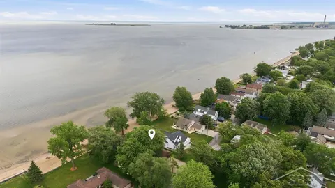 277 Donohue Drive, Bay City MI 48706 photo 4