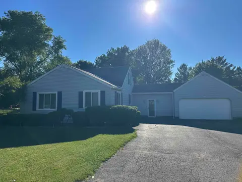 214 N Hemlock Road, Hemlock MI 48626 photo 3