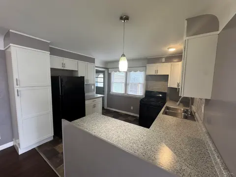 1954 Holcomb Street, Saginaw MI 48602 photo 4