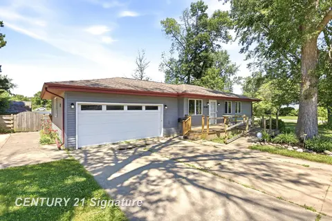 1438 Flanders Drive, Saginaw MI 48604 home for sale