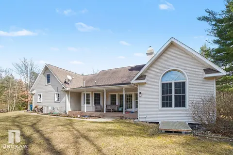 2910 Ginger Drive, Coleman MI 48618-8558 photo 3