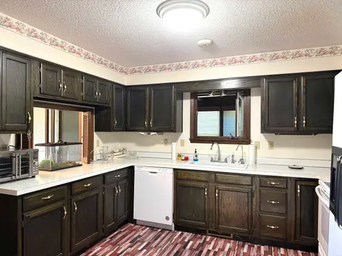 1720 Kaczmarek Drive, Essexville MI 48732 photo 2