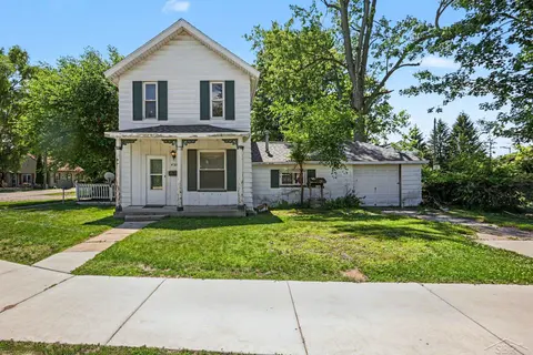 422 S Saginaw Street, Saint Charles MI 48655 photo 2