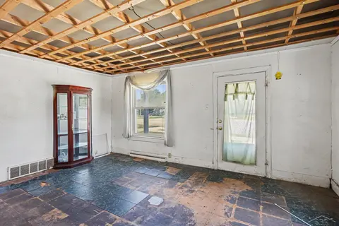 422 S Saginaw Street, Saint Charles MI 48655 photo 3