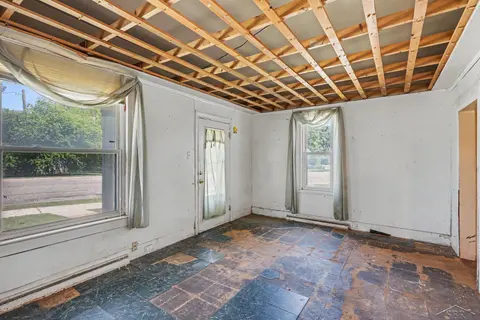 422 S Saginaw Street, Saint Charles MI 48655 photo 4