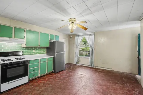 422 S Saginaw Street, Saint Charles MI 48655 photo 5