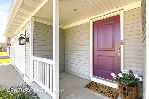 8433 Waxwing Drive, Freeland MI 48623 photo 5