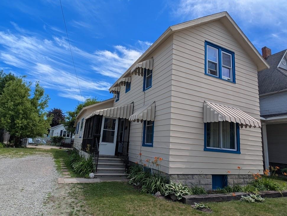 213 S Henry Street, Bay City MI 48706 photo 1