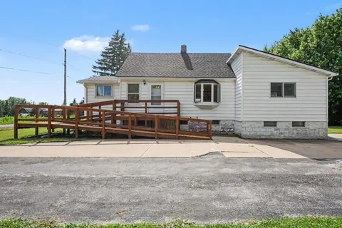 2605 25th Street, Bay City MI 48708 photo 2