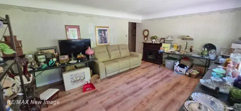 4445 Eastport Drive, Bridgeport MI 48722 photo 5
