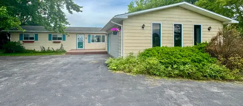 1400 Wetters Road, Kawkawlin MI 48631-9428 photo 2