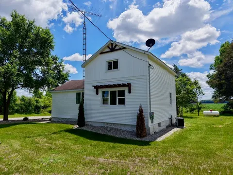 12301 Niblok Road, Chesaning MI 48616 home for sale