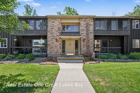 6091 Western Drive, Saginaw MI 48638 condo for sale