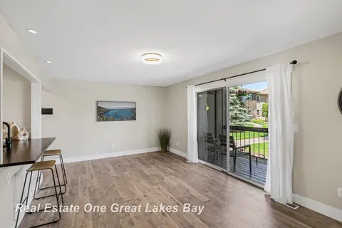 6091 Western Drive, Saginaw MI 48638 photo 4
