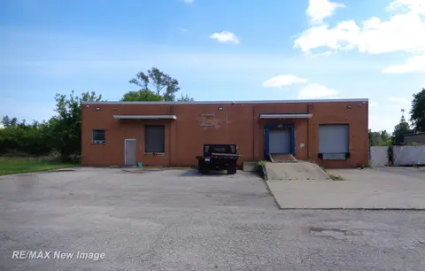 2675 Universal Drive, Saginaw MI 48603 photo 1