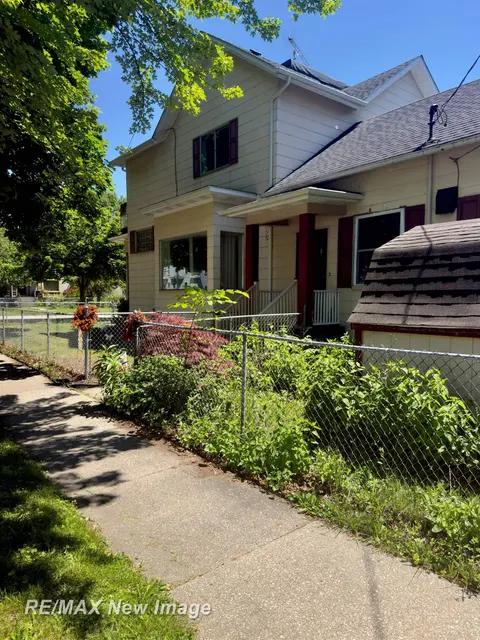 200 Raymond Street, Bay City MI 48706 photo 2