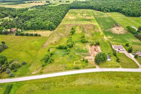 7670 E Curtis Road, Frankenmuth MI 48734 photo 5