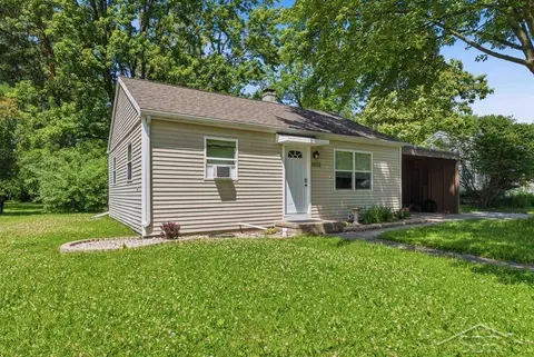 1013 E St Andrews Road, Midland MI 48642 home for sale