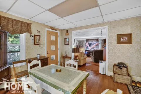 801 Michigan Avenue, Owosso MI 48867 photo 2